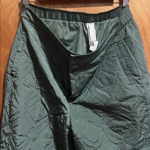 Fabletics Women Quilted Green Pants